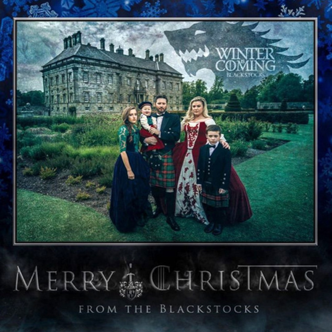 Kelly Clarkson And Her Family Take On Game Of Thrones For One Epic Christmas Card E Online
